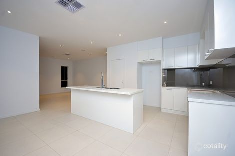 Property photo of 76 Domain Way Craigieburn VIC 3064