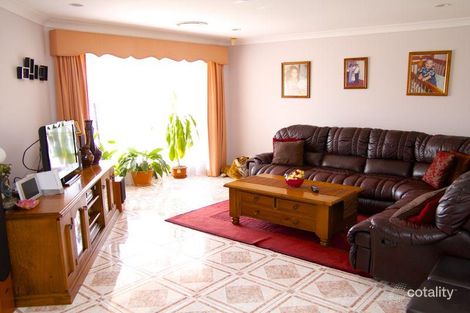 Property photo of 9 Ara Place Hinchinbrook NSW 2168