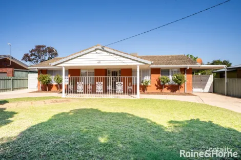 432 Lake Albert Rd, Lake Albert, NSW 2650