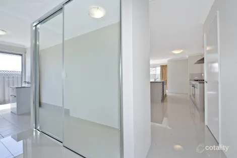 Property photo of 8 Epsom Way Wellard WA 6170