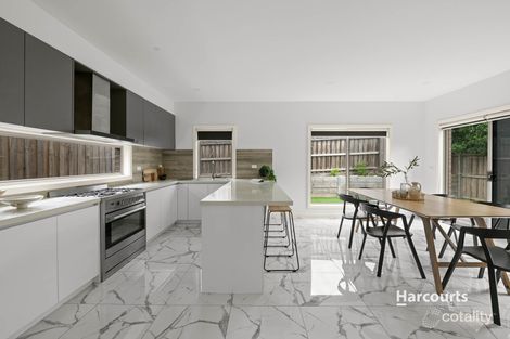 Property photo of 4 Reginald Close Pakenham VIC 3810