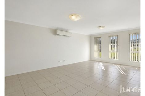 Property photo of 39 Trebbiano Drive Cessnock NSW 2325