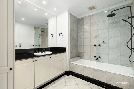 Property photo of 11 Devorgilla Avenue Toorak VIC 3142