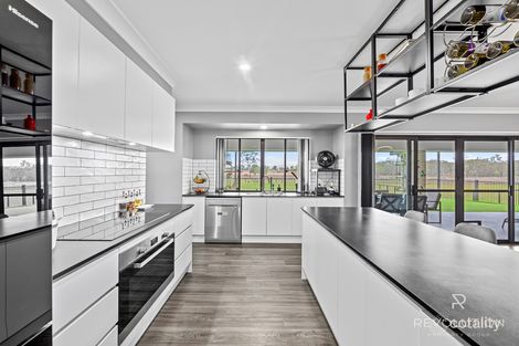 Property photo of 18 Sandstone Drive Hatton Vale QLD 4341