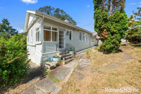 42 Alexander St, Sandy Bay, TAS 7005