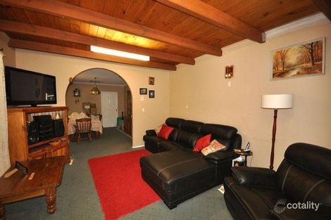 Property photo of 10 Sycamore Road Lake Albert NSW 2650