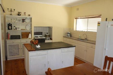 Property photo of 8 Maynard Road Clare SA 5453