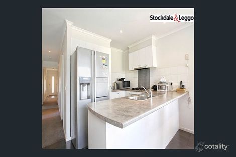 Property photo of 2 Hamish Drive Tarneit VIC 3029