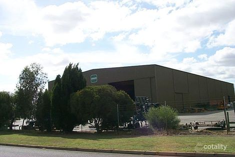 13-15 Adams Dr, Welshpool, WA 6106