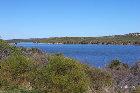 Property photo of 38 Thames Drive Cape Burney WA 6532