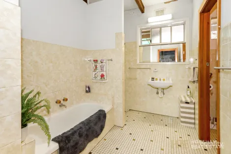 Property photo of 542 Roses Gap Road Dadswells Bridge VIC 3385