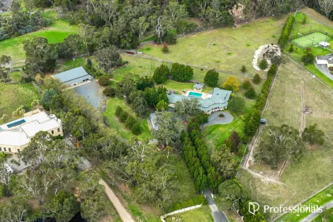 Property photo of 14 Jeanette Maree Court Kilsyth VIC 3137