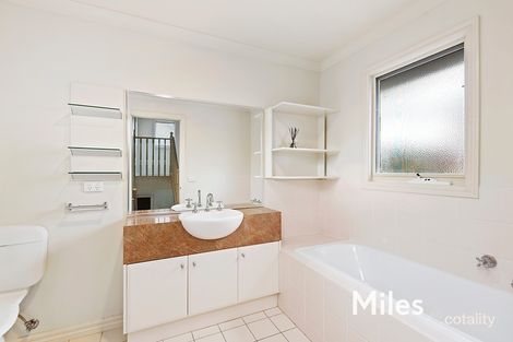 Property photo of 2/16 Salisbury Avenue Ivanhoe VIC 3079