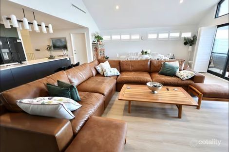 Property photo of 2A Seawind Drive Silver Sands WA 6210