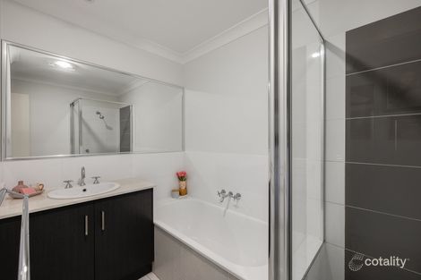 Property photo of 2/30 Sweeney Street Kearneys Spring QLD 4350