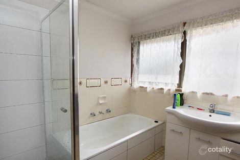 Property photo of 2/18-20 Glen Street Werribee VIC 3030