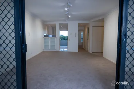 Property photo of 24/70 Norman Crescent Norman Park QLD 4170