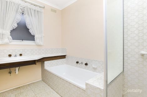 Property photo of 11 Kiely Avenue Werribee VIC 3030