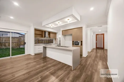 Property photo of 21 Muttonwood Crescent Deanside VIC 3336