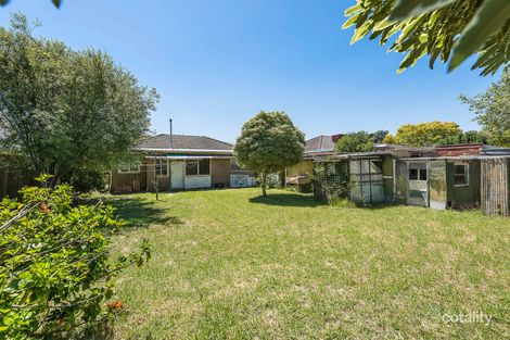 Property photo of 24 Yawla Street Bentleigh VIC 3204