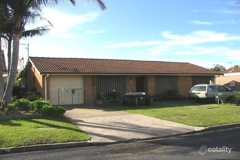 Property photo of 2A Oceanic Place Old Bar NSW 2430