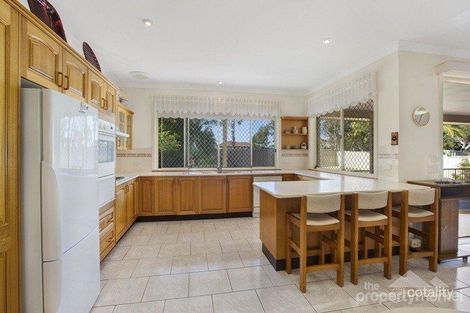 Property photo of 17 Bensley Close Lake Haven NSW 2263