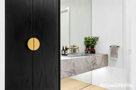 Property photo of 2 Pindara Place Gisborne VIC 3437