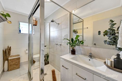 Property photo of 2/24 Bayswater Terrace Hyde Park QLD 4812