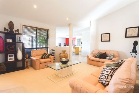 Property photo of 7 Bluehaven Drive Old Bar NSW 2430