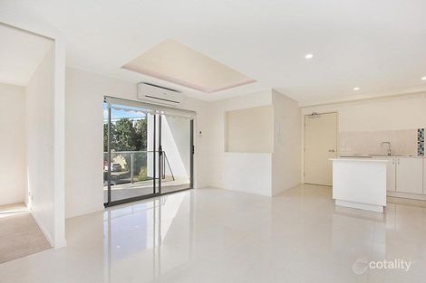 16/8 Bradford St, Labrador, QLD 4215