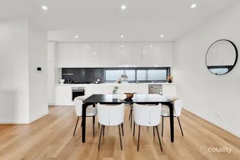 Property photo of 17 Railway Parade Northcote VIC 3070