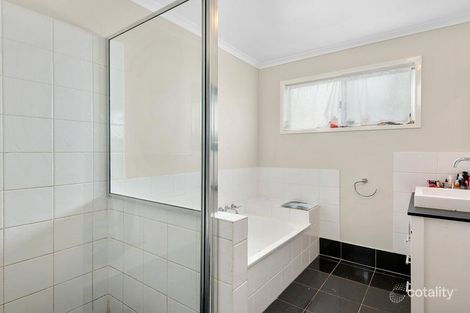 Property photo of 10 Coolawin Court Wilsonton Heights QLD 4350