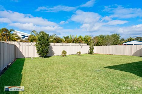 Property photo of 18 Northwind Crescent Bonny Hills NSW 2445