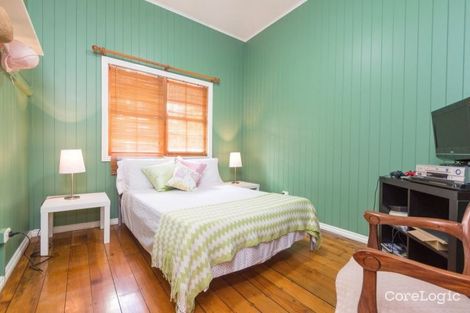 Property photo of 17 Saint Leonards Street Coorparoo QLD 4151
