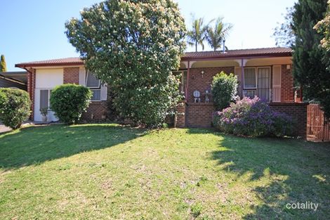Property photo of 14 Jinkins Place Ambarvale NSW 2560