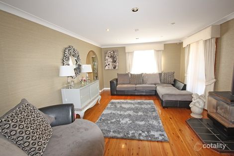 Property photo of 14 Jinkins Place Ambarvale NSW 2560