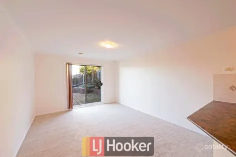 Property photo of 4/11 Len Waters Street Ngunnawal ACT 2913