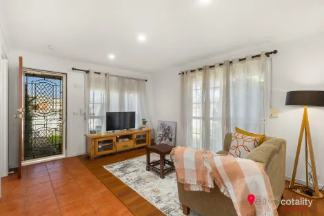 Property photo of 136 Cambridge Crescent Wyndham Vale VIC 3024