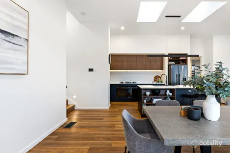 Property photo of 11 Gala Close Brown Hill VIC 3350