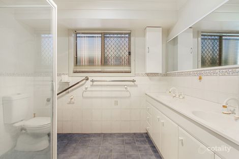 Property photo of 26 Glen Alpha Close Hillvue NSW 2340