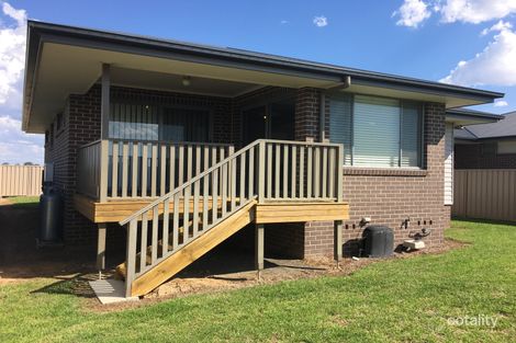 3/19 Queen Elizabeth Ii Ave, Narrabri, NSW 2390