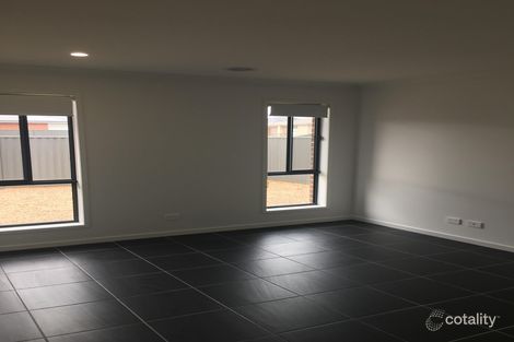 Property photo of 9 Marxsen Parade Lucas VIC 3350