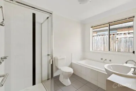 Property photo of 22 Narung Way Wyndham Vale VIC 3024