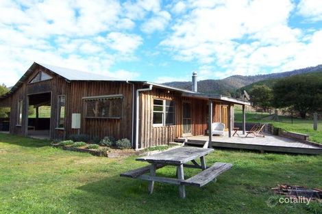 1 Long Gully Rd, Wandiligong, VIC 3744