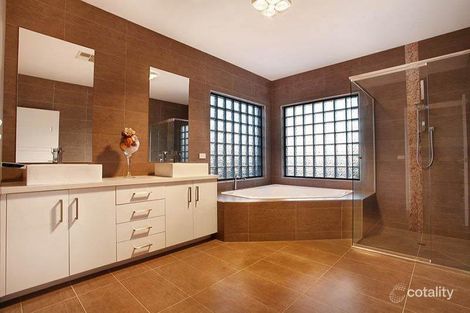 Property photo of 8 Liali Court Point Cook VIC 3030