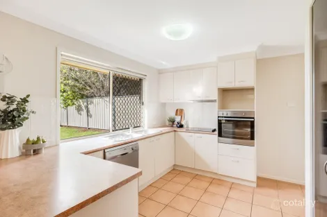 Property photo of 19 Chelwyn Street Middle Ridge QLD 4350