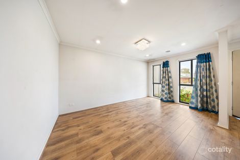 Property photo of 106 Hutchinson Drive Lynbrook VIC 3975
