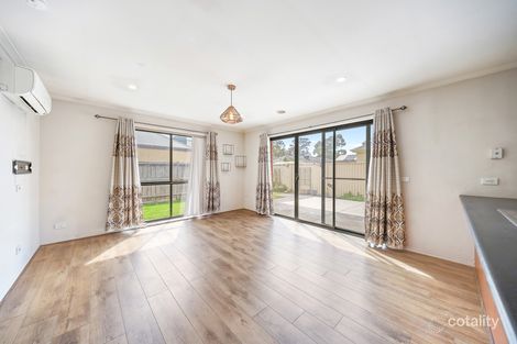 Property photo of 106 Hutchinson Drive Lynbrook VIC 3975