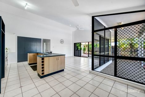 Property photo of 3 Lasindra Court Bushland Beach QLD 4818