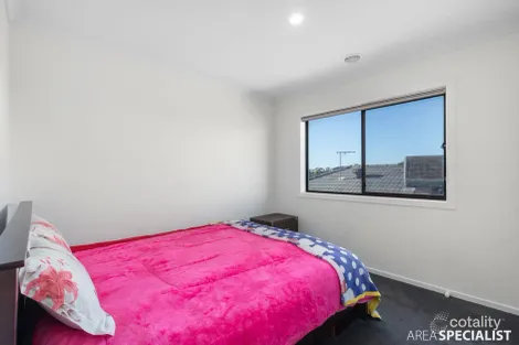 Property photo of 114 Farm Road Werribee VIC 3030